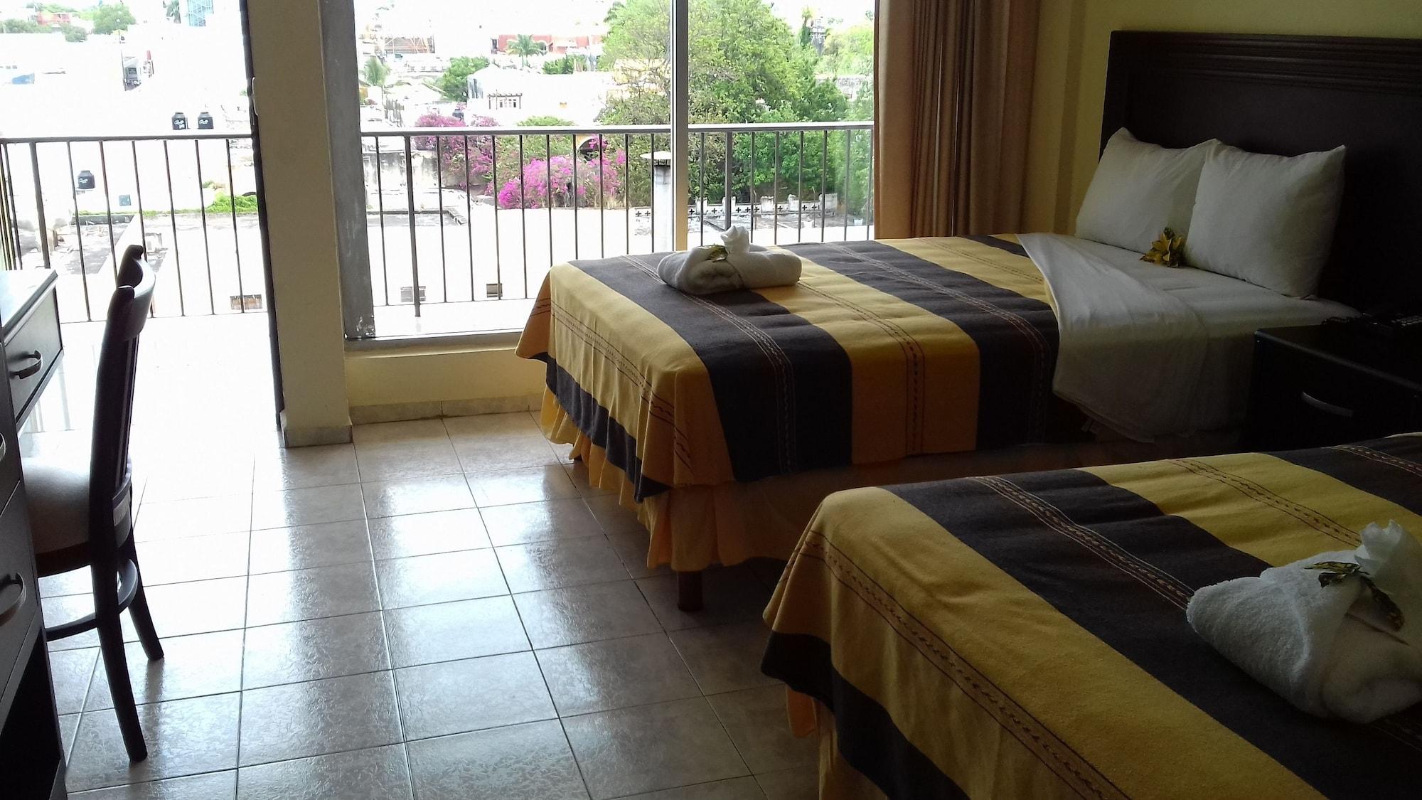Hotel Ambassador Mérida Buitenkant foto