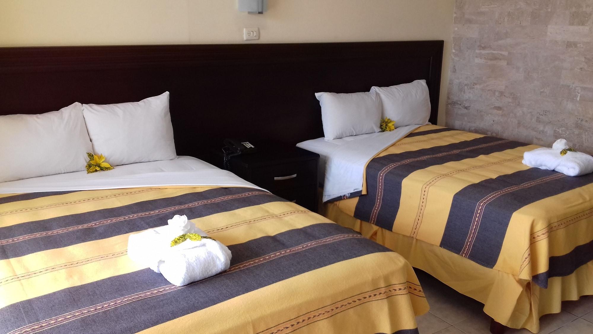 Hotel Ambassador Mérida Buitenkant foto