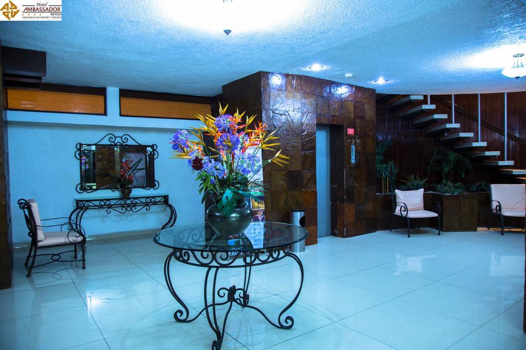 Hotel Ambassador Mérida Buitenkant foto