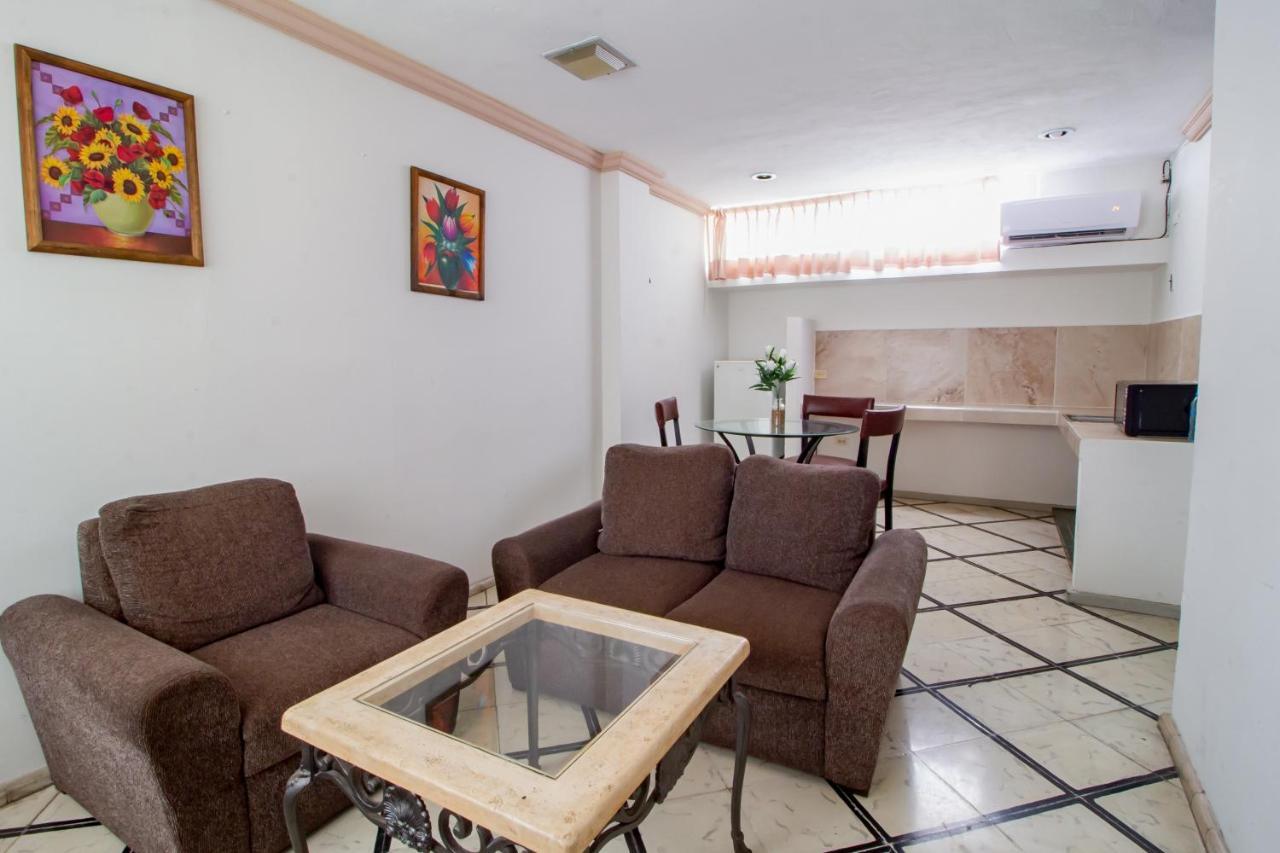 Hotel Ambassador Mérida Buitenkant foto